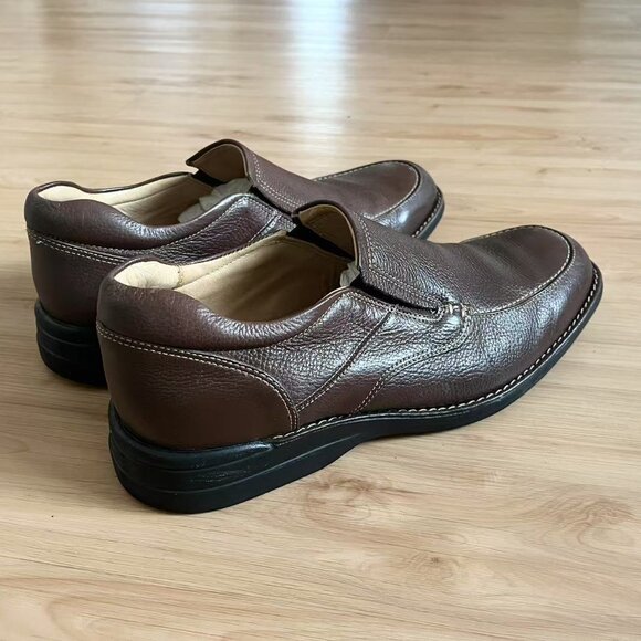 Johnston & Murphy Mens Shoes Brown Leather Slip On Loafers Size 10.5 US main image 10